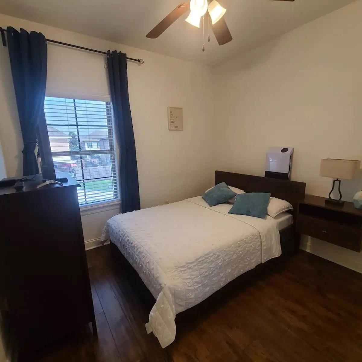 レイクチャールズ Cozy Townhouse Near Casinos & Prien Lake Parkヴィラ エクステリア 写真